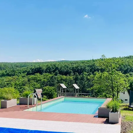 Ablakanapra Villa *
